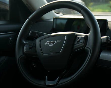 Серый Форд Mustang Mach-E, объемом двигателя 0 л и пробегом 46 тыс. км за 25500 $, фото 18 на Automoto.ua