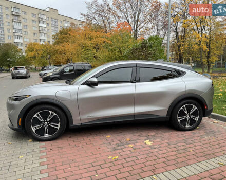 Серый Форд Mustang Mach-E, объемом двигателя 0 л и пробегом 46 тыс. км за 22500 $, фото 5 на Automoto.ua
