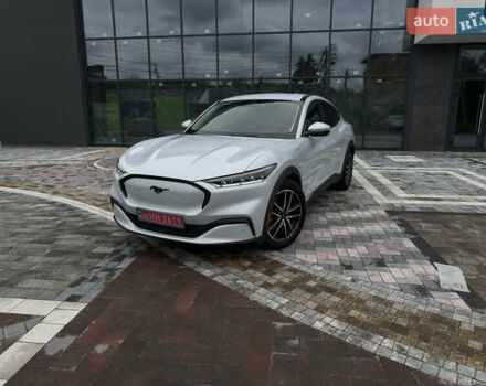 Серый Форд Mustang Mach-E, объемом двигателя 0 л и пробегом 76 тыс. км за 20999 $, фото 1 на Automoto.ua