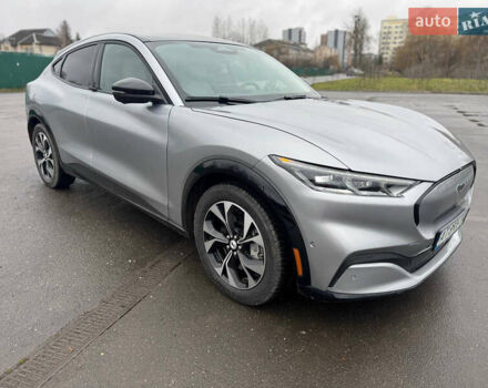 Серый Форд Mustang Mach-E, объемом двигателя 0 л и пробегом 73 тыс. км за 25000 $, фото 12 на Automoto.ua