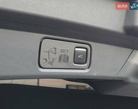 Серый Форд Mustang Mach-E, объемом двигателя 0 л и пробегом 48 тыс. км за 26000 $, фото 33 на Automoto.ua