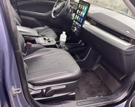 Сірий Форд Mustang Mach-E, об'ємом двигуна 0 л та пробігом 90 тис. км за 22500 $, фото 25 на Automoto.ua