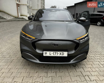 Сірий Форд Mustang Mach-E, об'ємом двигуна 0 л та пробігом 158 тис. км за 27772 $, фото 1 на Automoto.ua