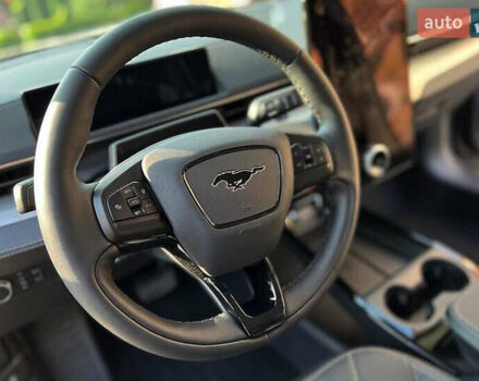 Серый Форд Mustang Mach-E, объемом двигателя 0 л и пробегом 45 тыс. км за 28500 $, фото 18 на Automoto.ua