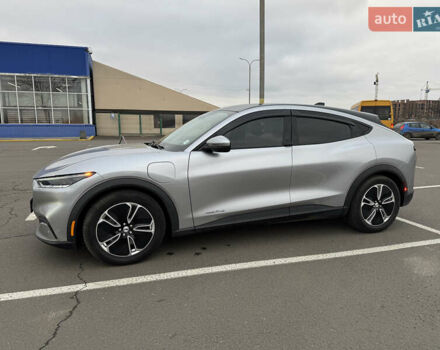 Серый Форд Mustang Mach-E, объемом двигателя 0 л и пробегом 48 тыс. км за 21800 $, фото 4 на Automoto.ua