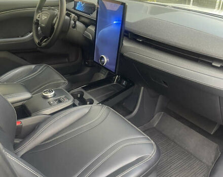 Форд Mustang Mach-E 2021 у Коломые на Automoto.ua Сірий Форд Mustang Mach-E, об'ємом двигуна 0 л та пробігом 67 тис. км за 26000 $, фото 19 на Automoto.ua