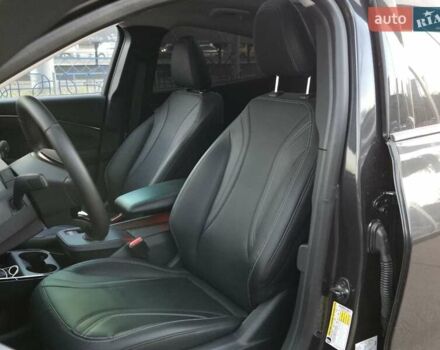 Серый Форд Mustang Mach-E, объемом двигателя 0 л и пробегом 48 тыс. км за 26000 $, фото 8 на Automoto.ua