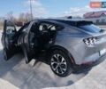 Серый Форд Mustang Mach-E, объемом двигателя 0 л и пробегом 86 тыс. км за 26100 $, фото 6 на Automoto.ua