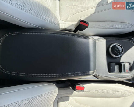 Серый Форд Mustang Mach-E, объемом двигателя 0 л и пробегом 48 тыс. км за 29000 $, фото 17 на Automoto.ua