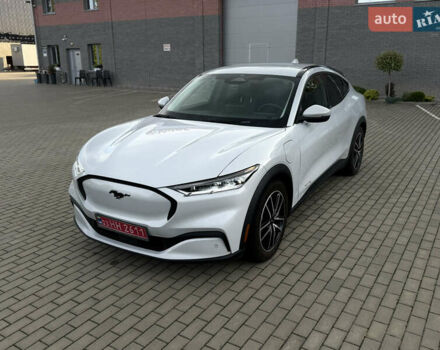 Серый Форд Mustang Mach-E, объемом двигателя 0 л и пробегом 69 тыс. км за 22800 $, фото 7 на Automoto.ua