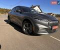 Форд Mustang Mach-E 2021 в Луцке на Automoto.ua Серый Форд Mustang Mach-E, объемом двигателя 0 л и пробегом 96 тыс. км за 29500 $, фото 1 на Automoto.ua