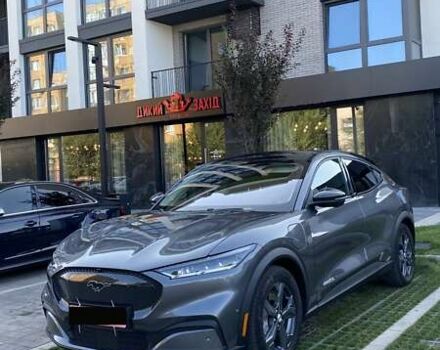 Сірий Форд Mustang Mach-E, об'ємом двигуна 0 л та пробігом 153 тис. км за 31004 $, фото 1 на Automoto.ua