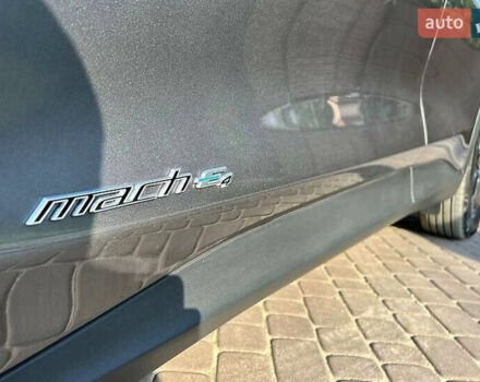 Серый Форд Mustang Mach-E, объемом двигателя 0 л и пробегом 45 тыс. км за 28500 $, фото 5 на Automoto.ua