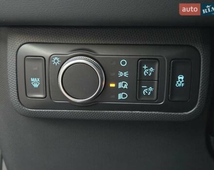 Серый Форд Mustang Mach-E, объемом двигателя 0 л и пробегом 48 тыс. км за 26000 $, фото 28 на Automoto.ua