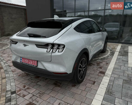 Серый Форд Mustang Mach-E, объемом двигателя 0 л и пробегом 76 тыс. км за 20999 $, фото 21 на Automoto.ua
