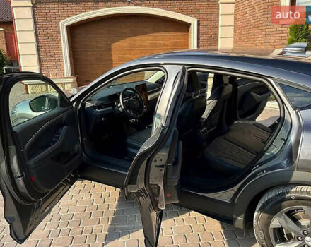 Серый Форд Mustang Mach-E, объемом двигателя 0 л и пробегом 45 тыс. км за 28500 $, фото 9 на Automoto.ua