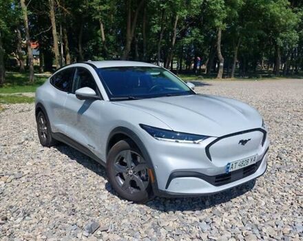 Серый Форд Mustang Mach-E, объемом двигателя 0 л и пробегом 57 тыс. км за 23350 $, фото 2 на Automoto.ua