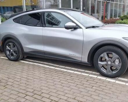 Серый Форд Mustang Mach-E, объемом двигателя 0 л и пробегом 136 тыс. км за 21800 $, фото 5 на Automoto.ua