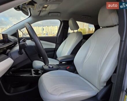 Сірий Форд Mustang Mach-E, об'ємом двигуна 0 л та пробігом 43 тис. км за 25000 $, фото 33 на Automoto.ua