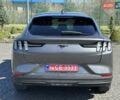 Серый Форд Mustang Mach-E, объемом двигателя 0 л и пробегом 22 тыс. км за 20999 $, фото 135 на Automoto.ua