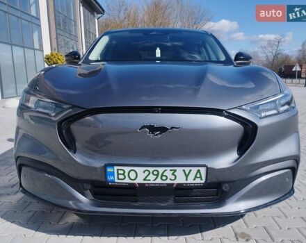 Серый Форд Mustang Mach-E, объемом двигателя 0 л и пробегом 86 тыс. км за 26100 $, фото 4 на Automoto.ua