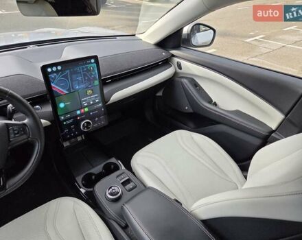 Сірий Форд Mustang Mach-E, об'ємом двигуна 0 л та пробігом 43 тис. км за 25000 $, фото 28 на Automoto.ua