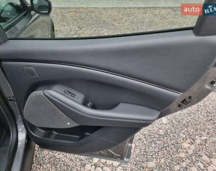 Серый Форд Mustang Mach-E, объемом двигателя 0 л и пробегом 175 тыс. км за 21900 $, фото 33 на Automoto.ua