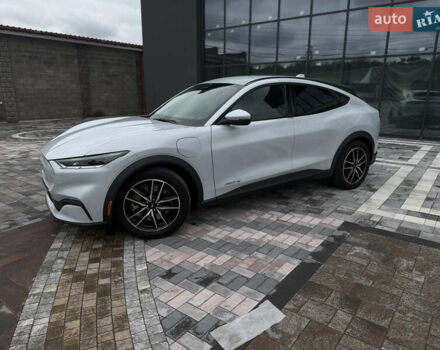 Серый Форд Mustang Mach-E, объемом двигателя 0 л и пробегом 76 тыс. км за 20999 $, фото 8 на Automoto.ua