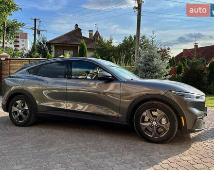 Серый Форд Mustang Mach-E, объемом двигателя 0 л и пробегом 45 тыс. км за 28500 $, фото 4 на Automoto.ua