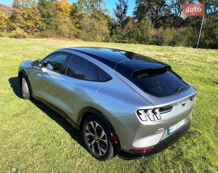 Серый Форд Mustang Mach-E, объемом двигателя 0 л и пробегом 48 тыс. км за 29000 $, фото 5 на Automoto.ua
