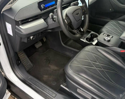 Серый Форд Mustang Mach-E, объемом двигателя 0 л и пробегом 110 тыс. км за 22900 $, фото 16 на Automoto.ua