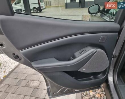 Серый Форд Mustang Mach-E, объемом двигателя 0 л и пробегом 175 тыс. км за 21900 $, фото 35 на Automoto.ua