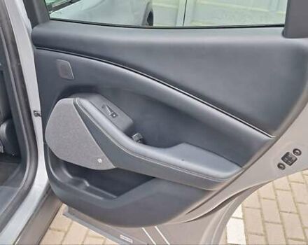 Серый Форд Mustang Mach-E, объемом двигателя 0 л и пробегом 136 тыс. км за 21800 $, фото 26 на Automoto.ua