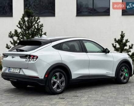 Серый Форд Mustang Mach-E, объемом двигателя 0 л и пробегом 60 тыс. км за 20800 $, фото 5 на Automoto.ua