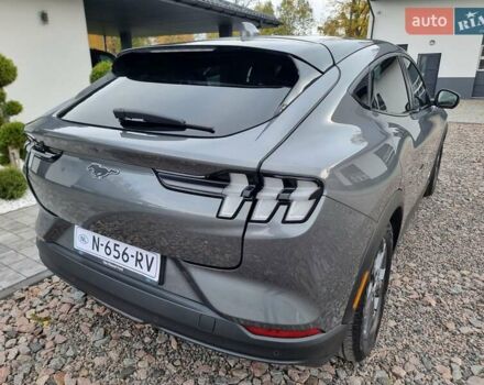 Серый Форд Mustang Mach-E, объемом двигателя 0 л и пробегом 175 тыс. км за 21900 $, фото 4 на Automoto.ua