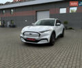 Серый Форд Mustang Mach-E, объемом двигателя 0 л и пробегом 69 тыс. км за 22800 $, фото 2 на Automoto.ua