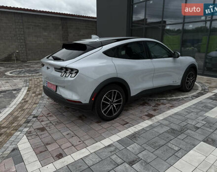 Серый Форд Mustang Mach-E, объемом двигателя 0 л и пробегом 76 тыс. км за 20999 $, фото 16 на Automoto.ua