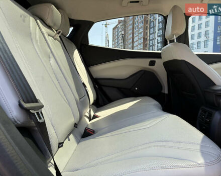 Серый Форд Mustang Mach-E, объемом двигателя 0 л и пробегом 48 тыс. км за 29000 $, фото 22 на Automoto.ua