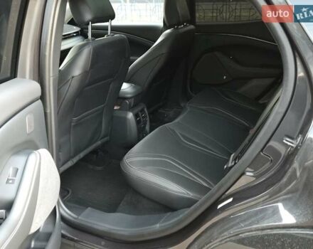 Серый Форд Mustang Mach-E, объемом двигателя 0 л и пробегом 48 тыс. км за 26000 $, фото 11 на Automoto.ua