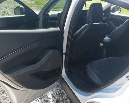 Серый Форд Mustang Mach-E, объемом двигателя 0 л и пробегом 61 тыс. км за 22900 $, фото 10 на Automoto.ua