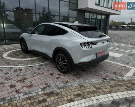 Серый Форд Mustang Mach-E, объемом двигателя 0 л и пробегом 76 тыс. км за 20999 $, фото 17 на Automoto.ua
