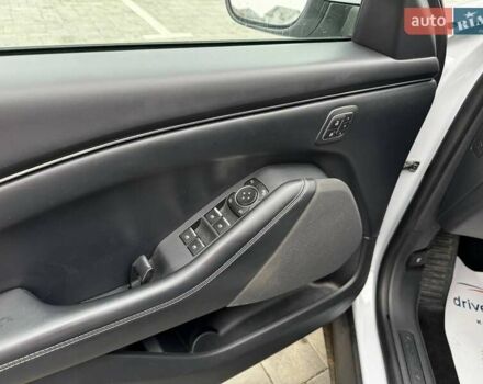 Серый Форд Mustang Mach-E, объемом двигателя 0 л и пробегом 60 тыс. км за 20800 $, фото 12 на Automoto.ua