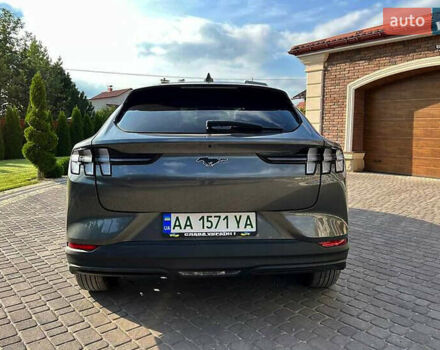 Серый Форд Mustang Mach-E, объемом двигателя 0 л и пробегом 45 тыс. км за 28500 $, фото 1 на Automoto.ua