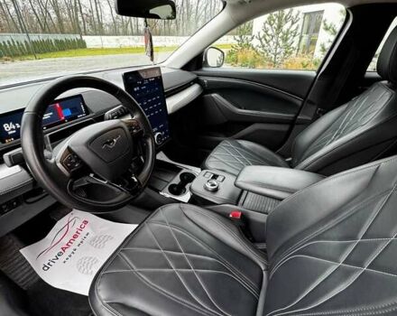 Серый Форд Mustang Mach-E, объемом двигателя 0 л и пробегом 60 тыс. км за 20800 $, фото 17 на Automoto.ua