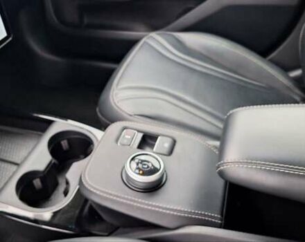 Серый Форд Mustang Mach-E, объемом двигателя 0 л и пробегом 136 тыс. км за 21800 $, фото 23 на Automoto.ua