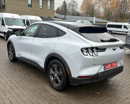 Серый Форд Mustang Mach-E, объемом двигателя 0 л и пробегом 110 тыс. км за 22900 $, фото 6 на Automoto.ua