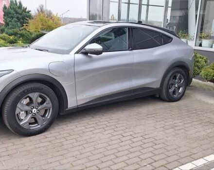 Серый Форд Mustang Mach-E, объемом двигателя 0 л и пробегом 136 тыс. км за 21800 $, фото 11 на Automoto.ua