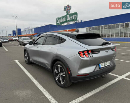Серый Форд Mustang Mach-E, объемом двигателя 0 л и пробегом 48 тыс. км за 21800 $, фото 5 на Automoto.ua