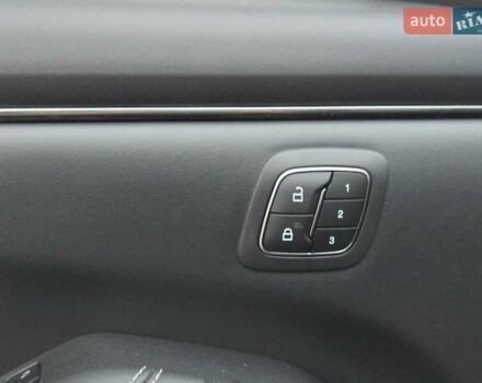 Серый Форд Mustang Mach-E, объемом двигателя 0 л и пробегом 48 тыс. км за 26000 $, фото 17 на Automoto.ua