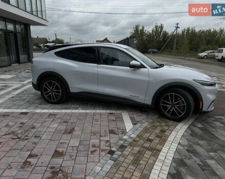 Серый Форд Mustang Mach-E, объемом двигателя 0 л и пробегом 76 тыс. км за 20999 $, фото 7 на Automoto.ua